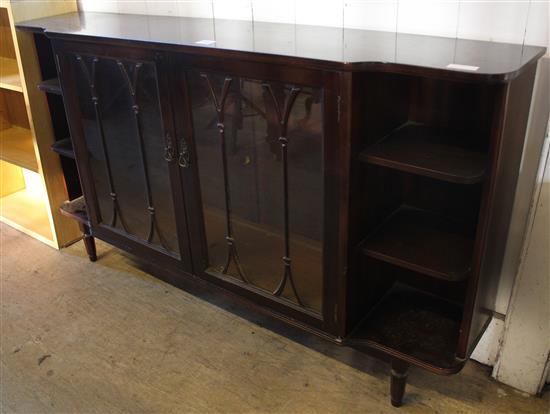 Mahogany display cabinet(-)